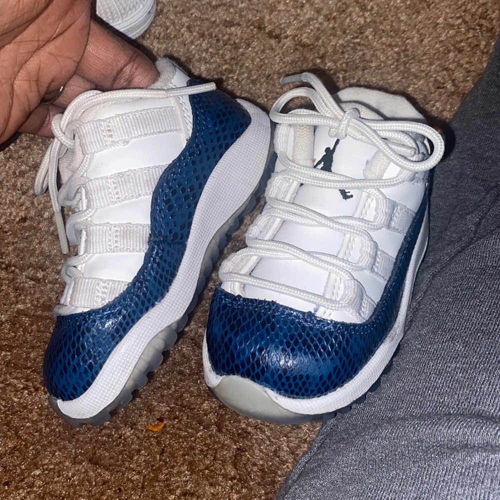 Jordan 11 low